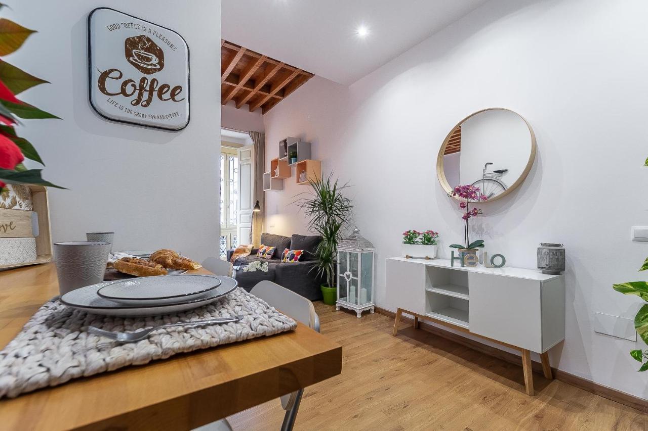 Larios Deluxe Studio Малага Экстерьер фото