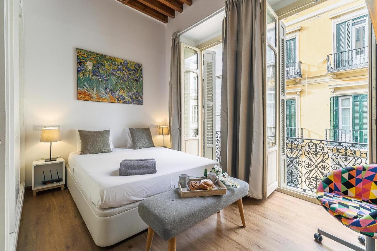 Larios Deluxe Studio Малага Экстерьер фото