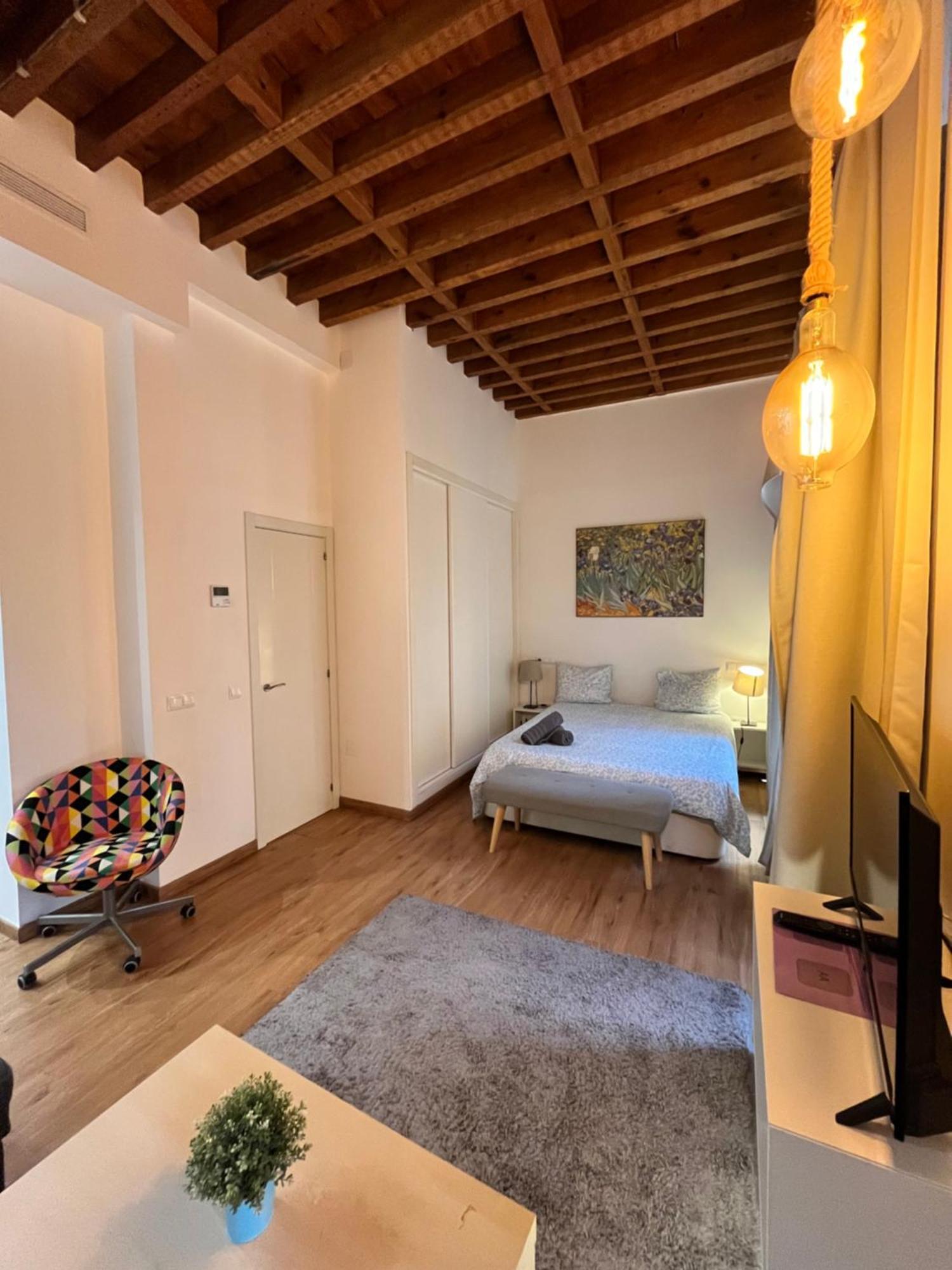 Larios Deluxe Studio Малага Экстерьер фото
