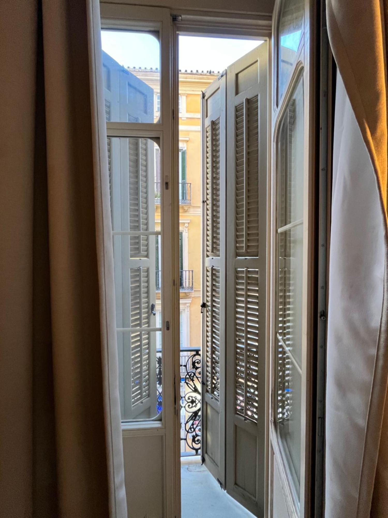 Larios Deluxe Studio Малага Экстерьер фото